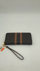 Michael Kors Women Travel Continental Wallet Brown OS
