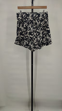 Amur Women Serenity Ruffle Short Shorts Black L