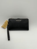 Michael Kors Womens Dblzp Wristlet 7+ Black Wallet